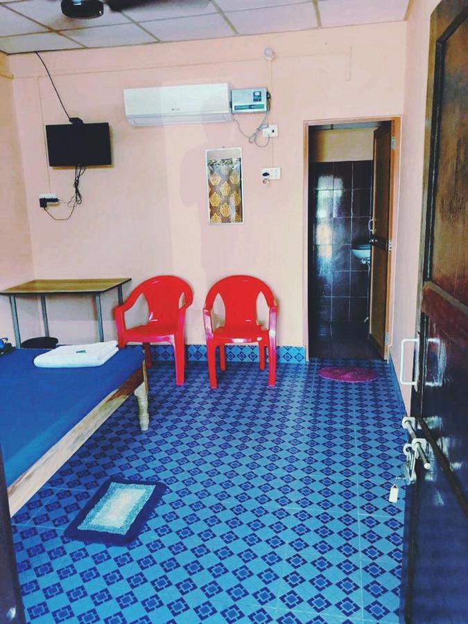 Hotel Blue Bird Residency Lakshmanpur Camera foto
